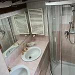 Loft Albinelli Wi-fi E Parcheggio Gratis In Centro Apartment