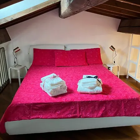 Loft Albinelli Wi-fi E Parcheggio Gratis In Centro Apartment Modena