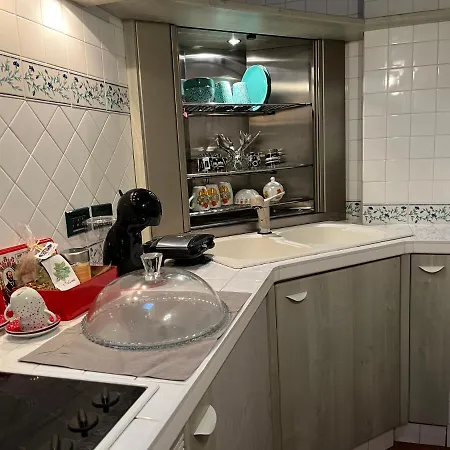 Loft Albinelli Wi-fi E Parcheggio Gratis In Centro Appartamento